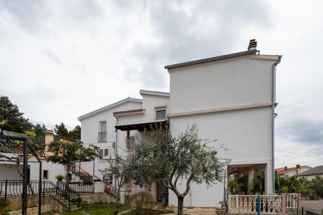 Apartments And Rooms By The Sea Posedarje, Novigrad - 21123 Exterior photo